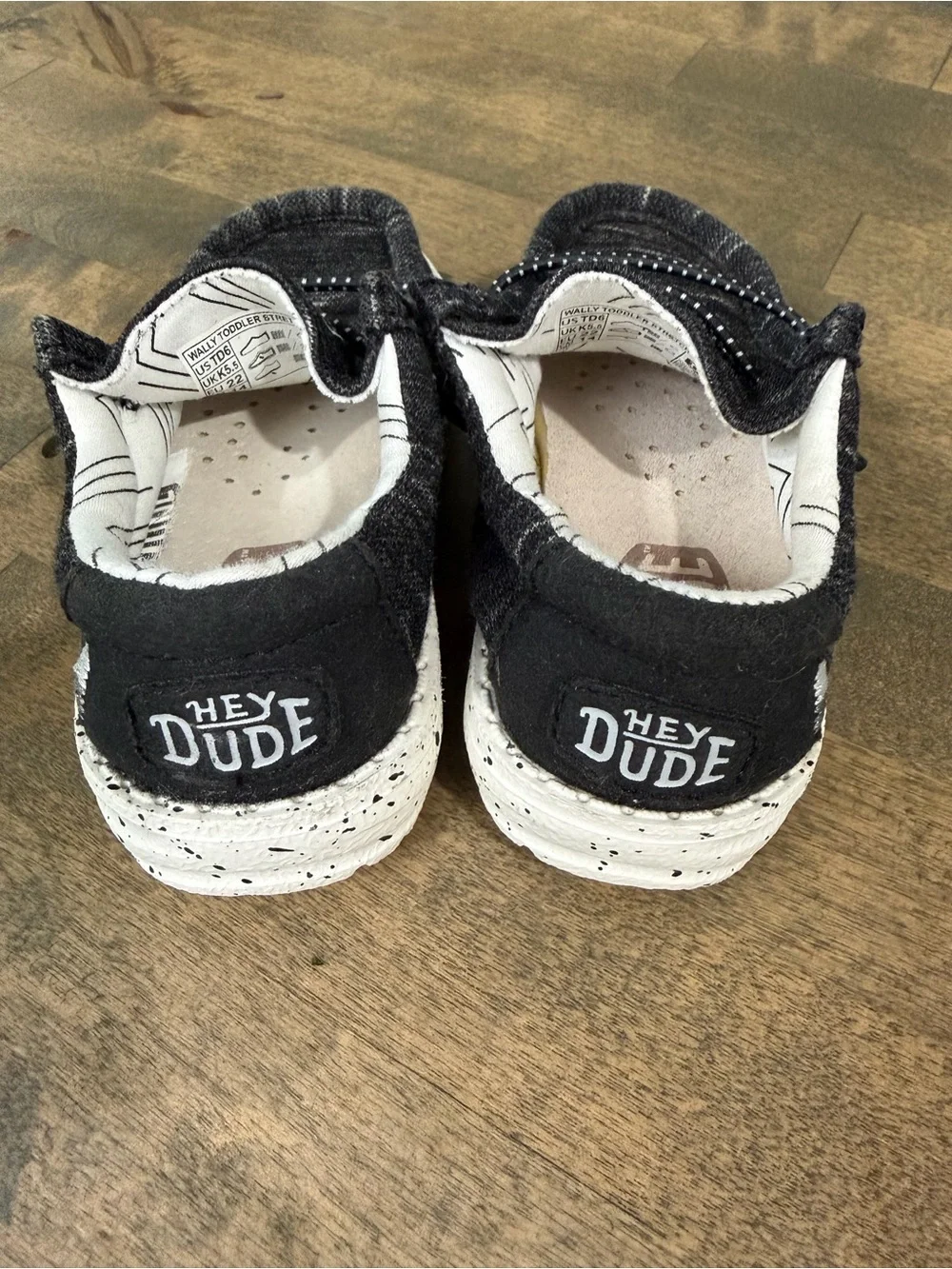 Hey Dude toddler Black Knit Slip-On Sneakers with White Trim size 6c